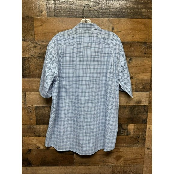 L.L. Bean‎ Wrinkle Resistant Men's Short Sleeve Button Up Size Large - Picture 3 of 3
